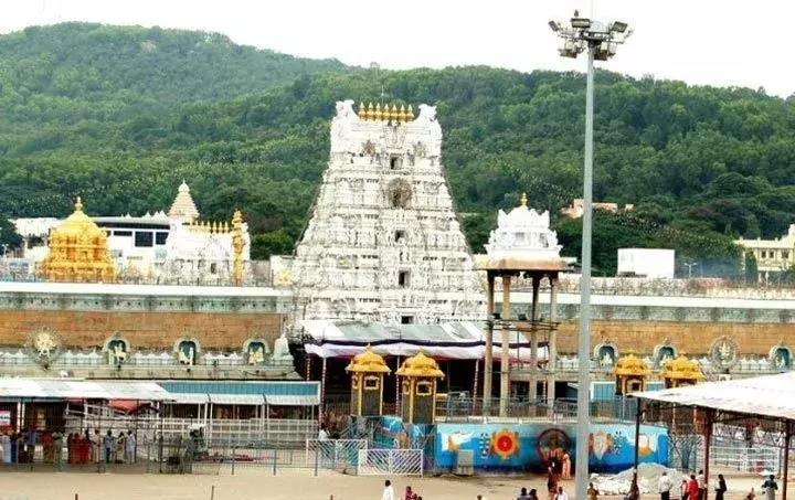 ஆக்சிஜன் படுக்கைகளுக்காக திருப்பதி-திருமலை தேவஸ்தானம் 3.52 கோடி ஒதுக்கீடு-