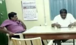 வேலூர் அரசு அலுவலகத்தில் லஞ்ச ஒழிப்பு சோதனை - பணம் பறிமுதல் வேலூர் அரசு அலுவலகத்தில் லஞ்ச ஒழிப்பு சோதனை - பணம் பறிமுதல்