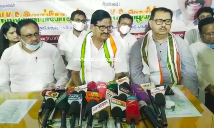 உரிமைகளை செயல்படுத்த அஞ்சும் முதல்வர்-கே.எஸ்.அழகிரி உரிமைகளை செயல்படுத்த அஞ்சும் முதல்வர்-கே.எஸ்.அழகிரி