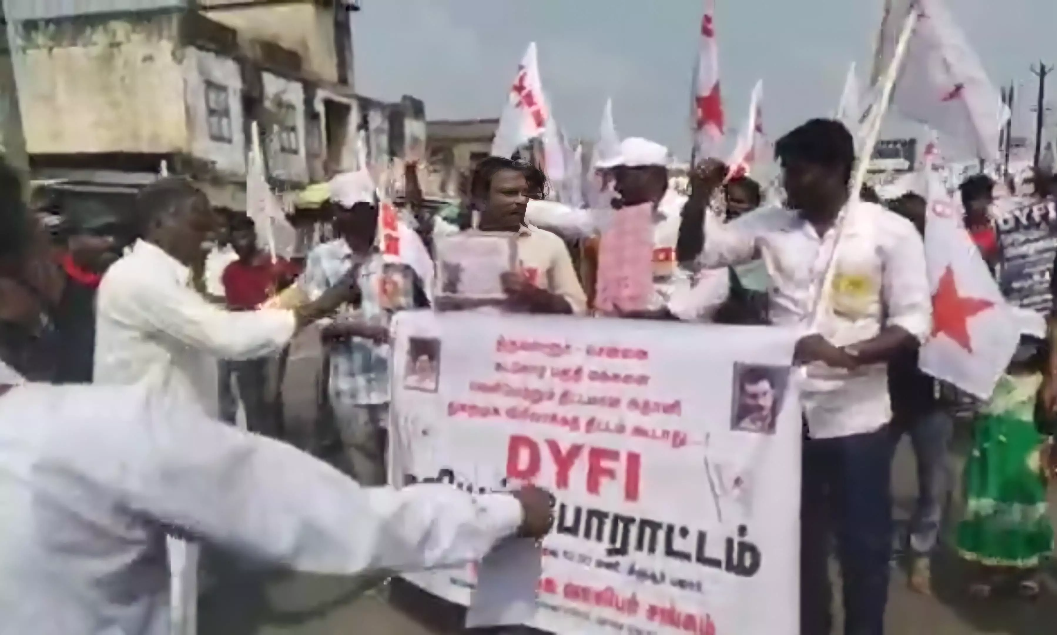 அதானி துறைமுக விரிவாக்கத் திட்டத்திற்கு எதிர்ப்பு அதானி துறைமுக விரிவாக்கத் திட்டத்திற்கு எதிர்ப்பு