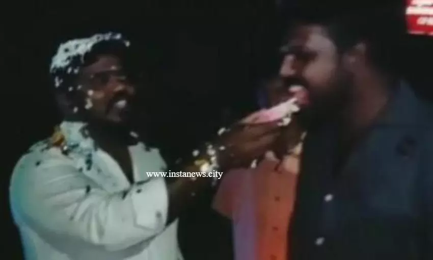 பட்டாக்கத்தியால் கேக் வெட்டிய இளைஞருக்கு போலீஸ் வலை பட்டாக்கத்தியால் கேக் வெட்டிய இளைஞருக்கு போலீஸ் வலை