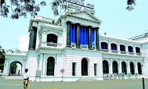 தமிழக அமைச்சரவைக் கூட்டம் துவங்கியது