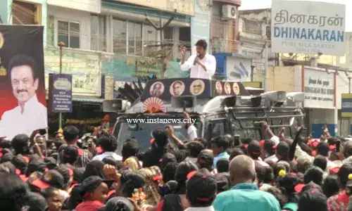 சசிகலாவுக்கு பயந்து ஜெயலலிதா நினைவிடம் மூடல்- உதயநிதி