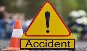 கடையநல்லூர் அருகே விபத்து கடையநல்லூர் அருகே விபத்து