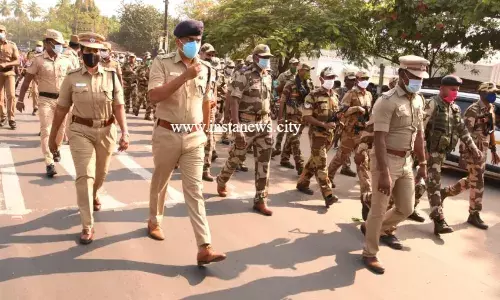 ராணுவபடை அணிவகுப்பு- பொதுமக்கள் ஆச்சர்யம்