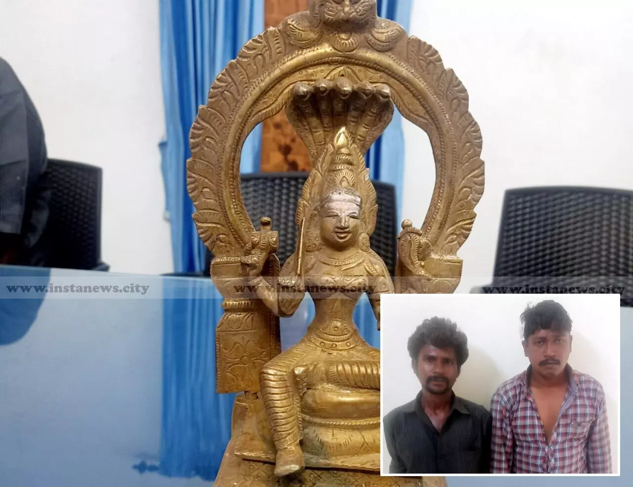 சாமி சிலைகளுடன் சுற்றிய 2 பேர் கைது சாமி சிலைகளுடன் சுற்றிய 2 பேர் கைது