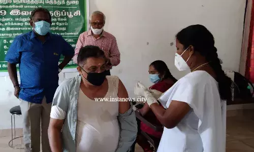 போக்குவரத்து பணியாளர்களுக்கு கொரோனா தடுப்பூசி