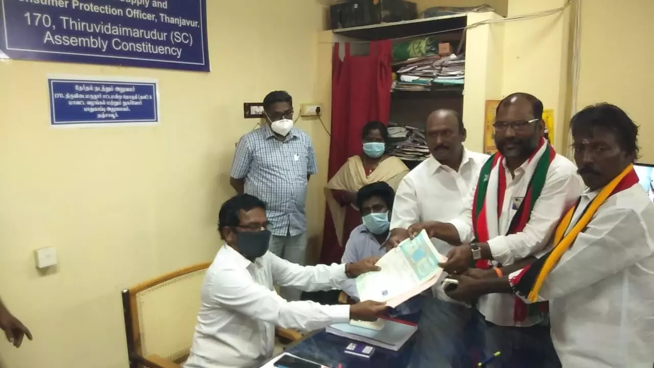 அமமுக கூட்டணி வேட்பாளர் மனு தாக்கல் அமமுக கூட்டணி வேட்பாளர் மனு தாக்கல்