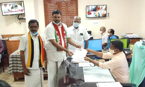 பாளையங்கோட்டை தொகுதி எஸ்.டி.பி.ஐ கட்சியின்  வேட்பாளர் முஹம்மது முபாரக் வேட்புமனு தாக்கல் பாளையங்கோட்டை தொகுதி எஸ்.டி.பி.ஐ கட்சியின்  வேட்பாளர் முஹம்மது முபாரக் வேட்புமனு தாக்கல்