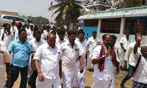 வேப்பனஹள்ளி தொகுதி திமுக வேட்பாளர்  முருகன் வீடு, வீடாக பிரசாரம்