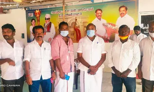 ராதாபுரம் தொகுதி சுயேட்சை வேட்பாளர் அதிமுகவில் இணைந்தார்