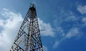 செல்போன் டவர் அமைக்க பொதுமக்கள் எதிர்ப்பு