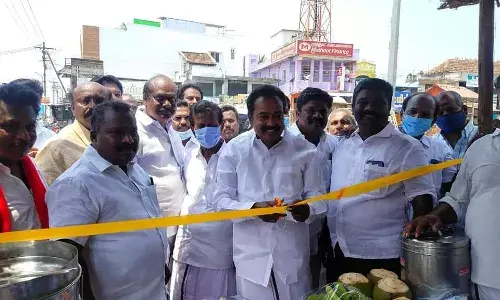 கீரனூரில் திமுக சார்பில் தண்ணீர் பந்தல் திறப்பு