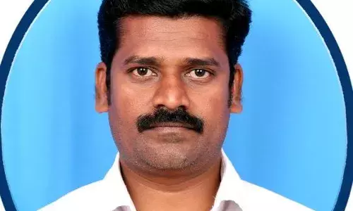 பட்டுக்கோட்டை அருகே ஊராட்சி மன்ற உறுப்பினர் வீடு புகுந்து வெட்டிக் கொலை