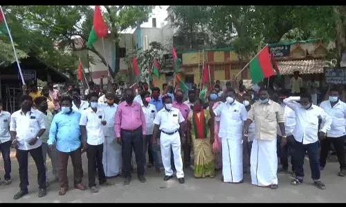 வாக்கு எண்ணிக்கையை நிறுத்தக் கோரி புதிய தமிழகம் கட்சி ஆர்ப்பாட்டம்
