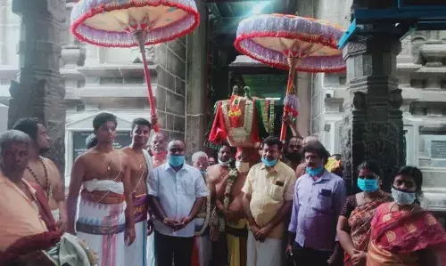 அழகருக்கு மாலை சூடிக்கொடுத்த ஸ்ரீவில்லிபுத்தூர் ஆண்டாள்