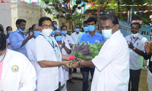 மன்னார்குடி அரசு மருத்துவ மனையில் மூலிகைத்தோட்டம்