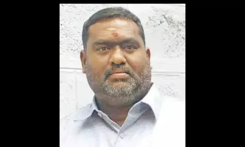 வெளிநாட்டில் இறந்த கணவர்...சொந்த ஊருக்கு கொண்டுவர போராடும் மனைவி...