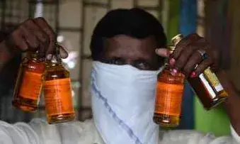 குடிமகன்களுக்கு அதிர்ச்சி செய்தி...டாஸ்மாக் நேரம் மாற்றம்