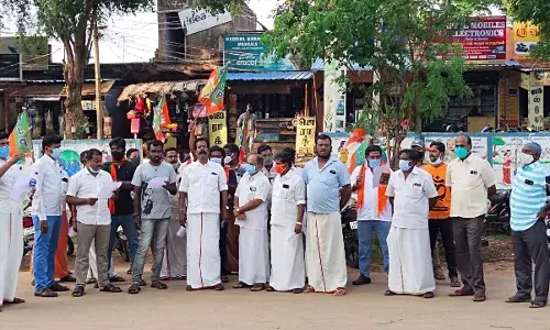 தென்காசியில் மேற்கு வங்க கலவரத்தை கண்டித்து பா.ஜ.க  கண்டன ஆர்ப்பாட்டம்