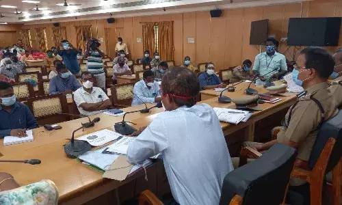 விழுப்புரத்தில் கொரோனா ஆலோசனை கூட்டம்