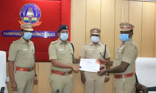 தேர்தல் பணியில் சிறப்பாக செயல்பட்ட காவல் அதிகாரிகளுக்கு பாராட்டு.
