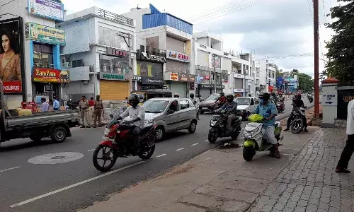 தமிழகத்தில் நாளை முதல் மாவட்டம் விட்டு மாவட்டம் செல்ல இ-பாஸ் அவசியம் இல்லை