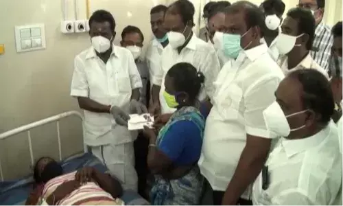 நாக்கை அறுத்த பெண்ணிற்கு ஆறுதல் கூறிய திமுக எம்எல்ஏ