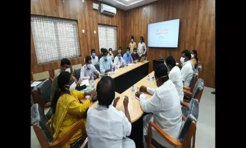 மயிலாடுதுறையில் கொரோனா  தடுப்பு  ஆய்வு கூட்டம்