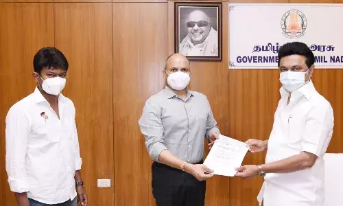 கொரோனா நிவாரணத்திற்கு ஒரு கோடி நிதியுதவி