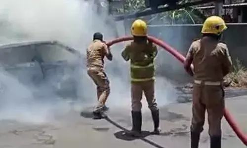 டிரான்ஸ்பார்மரில் கார் மோதி கார் ஓட்டி வந்தவர் பலி