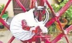 திறக்க வேணாம்னா தெறக்கிறீங்க?   பனியன் கம்பெனிக்கு சீல்