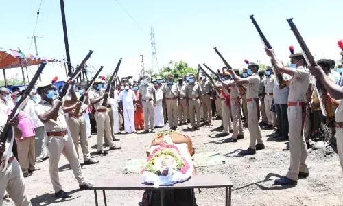 கி.ராவின் மறைவு ஈடு செய்ய முடியாத ஒரு இழப்பு - கனிமொழி எம்பி