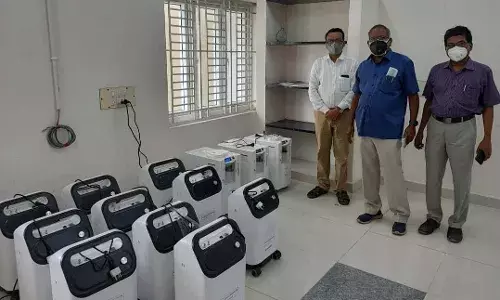பெரம்பலூர் மருத்துவமனைக்கு ஆக்சிஜன் செறிவூட்டும் கருவி வழங்கல்