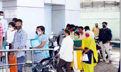 திருப்பூரில் தற்காலிக பணிகளுக்கு   மாநகராட்சி ஆபீஸில் நேர்காணல்
