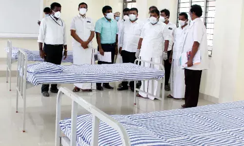 முதுகுளத்தூர் அரசுமருத்துவமனைகளில் போக்குவரத்துத் துறை அமைச்சர் ஆய்வு.