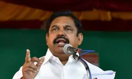 எடப்பாடி பழனிசாமி மீது  அவதூறு: சென்னை காவல் ஆணையரிடம்  புகார்