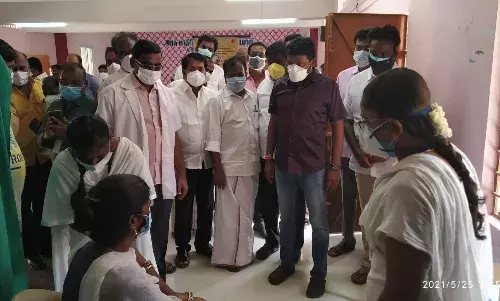 மண்ணச்சநல்லூர் தொகுதியில் கொரோனா தடுப்பூசி முகாம் எம்எல்ஏ கதிரவன் தொடங்கிவைத்தார் மண்ணச்சநல்லூர் தொகுதியில் கொரோனா தடுப்பூசி முகாம் எம்எல்ஏ கதிரவன் தொடங்கிவைத்தார்