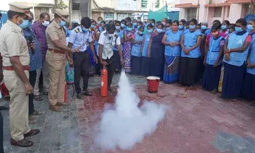 தூத்துக்குடிமருத்துவமனை- தீயணைப்பு பாதுகாப்பு விழிப்புணர்வு ஒத்திகை..