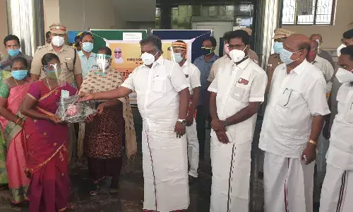 அரியலூரில் உங்கள் தொகுதியில் முதலமைச்சர் நிவாரண திட்டத்தில் உதவிகளை அமைச்சர் வழங்கினார்