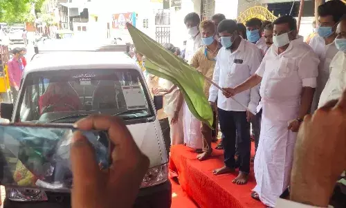 திருச்சியில் யுனிவர்சல் தவ்ஹீத் ஜமாத் ஆதரவற்றோருக்கு உணவு வழங்கும் நிகழ்ச்சி, அமைச்சர் தொடங்கினார்