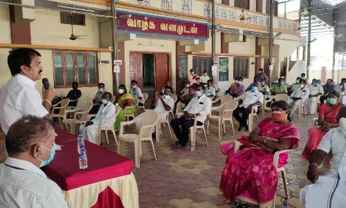 மண்ணச்சநல்லூரில் ஊராட்சி தலைவர்களுக்கு கொரோனா விழிப்புணர்வு நிகழ்ச்சி
