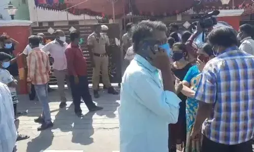 சேலத்தில் தடுப்பூசி பற்றாக்குறை - ஏமாற்றத்துடன் திரும்பிய இளைஞர்கள்