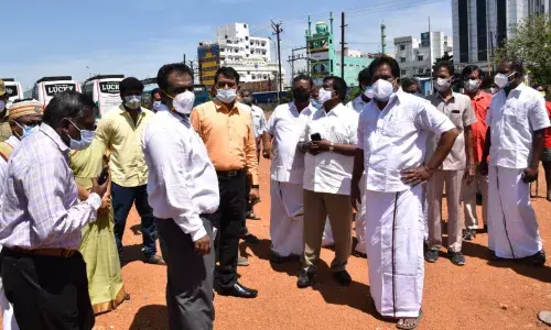 மதுரை மாட்டுதாவனி மலர் சந்தையை செயல்படுத்த இடம் தேர்வு - அமைச்சர் ஆய்வு.