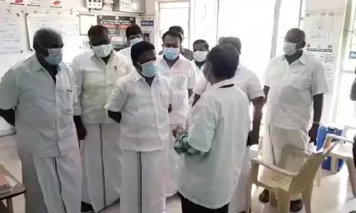 கொரோனா பாதிப்பு - சுகாதார மையங்களில் வால்பாறை எம்.எல்.ஏ. ஆய்வு