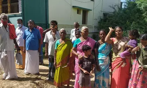 கிராமப்புறங்களில் சுகாதார பணிகள் தொய்வு, கிராம மக்கள் ஆர்பாட்டம்