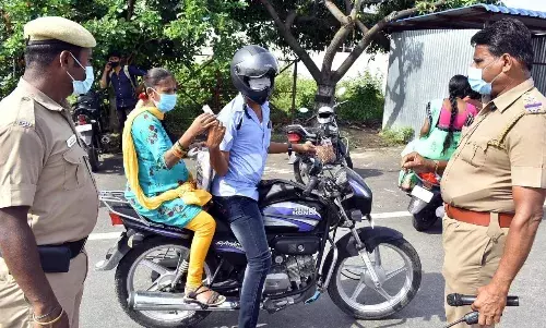 ஊரடங்கு விதிமீறல்: ஈரோட்டில் ஒரேநாளில் ரூ.4.75 லட்சம் அபராதம் வசூல்!