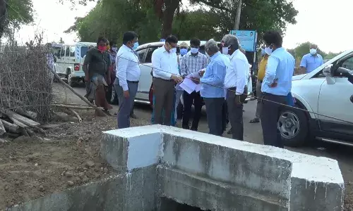 தூர்வாரும் பணிகளில் துளி அளவு கூட முறைகேடு நடக்க கூடாது:  ஆய்வின் போது செயலாளர் பேட்டி