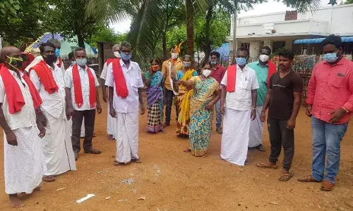 தஞ்சையில் புதிய வேளாண் சட்டங்களை ரத்து செய்ய கோரி சட்ட நகல் எரிப்பு போராட்டம்