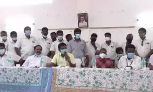 திருத்தணி: கொரனோ பணியில் உள்ளாட்சி பிரதிநிதிகள் - எம்எல்ஏ சந்திரன் வலியுறுத்தல்